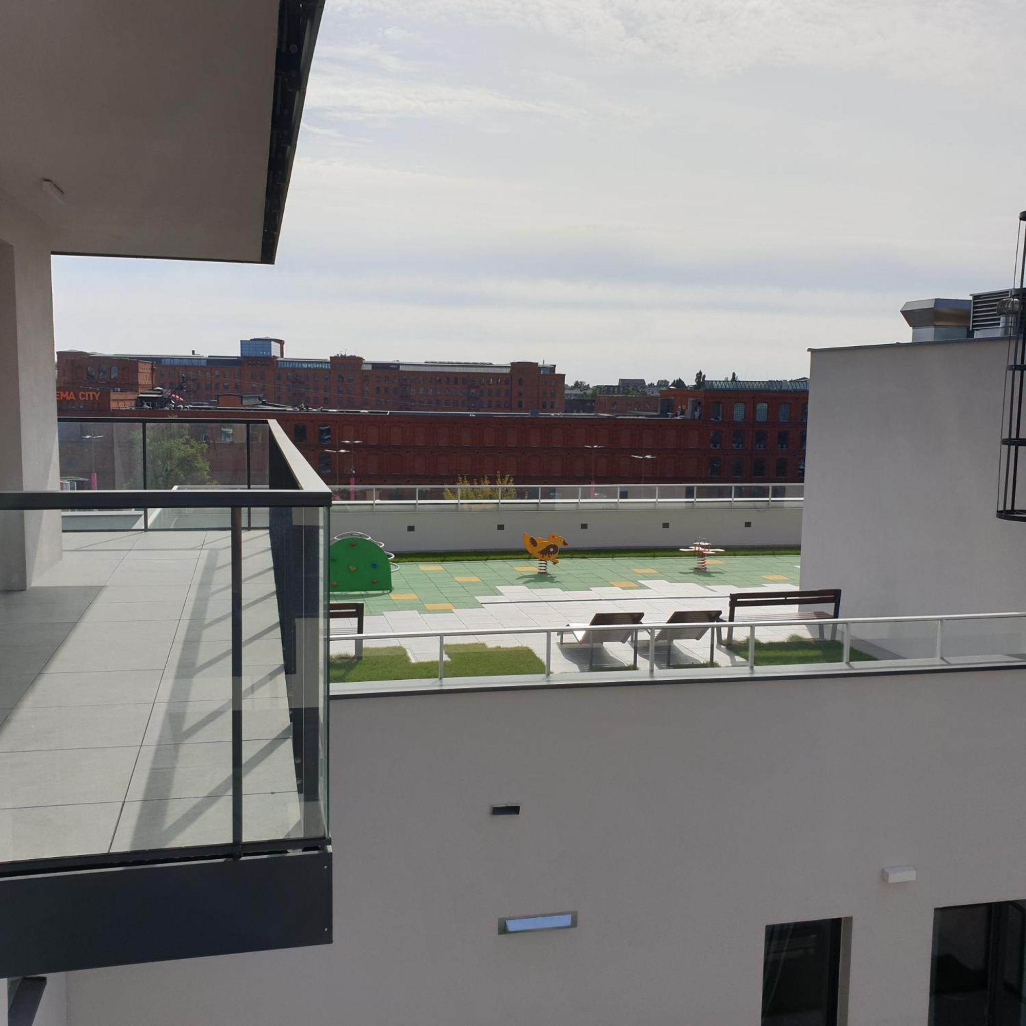 Q Apart Grand - Klimatyzowane 3 Pokojowe Apartamenty Przy Manufakturze Z Garazem Gratis, Fv Łódź Esterno foto