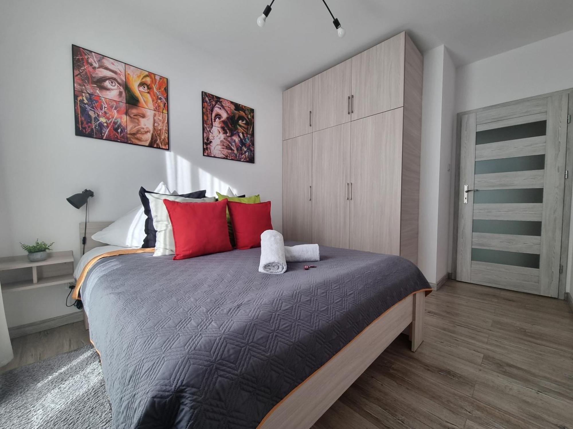 Q Apart Grand - Klimatyzowane 3 Pokojowe Apartamenty Przy Manufakturze Z Garazem Gratis, Fv Łódź Esterno foto